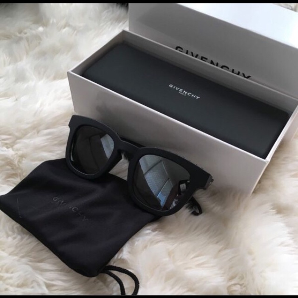 Unisex Givenchy  🕶 Sunglasses